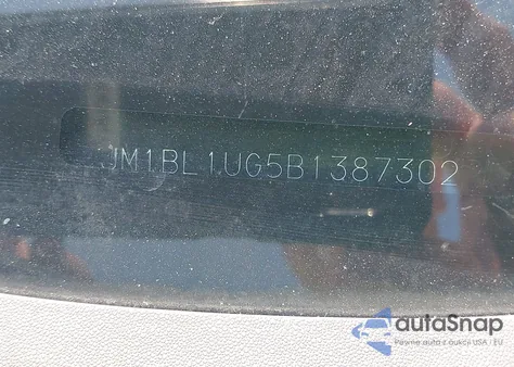 2011 Mazda Mazda3 I Sport из США, поврежденный, VIN JM1BL1UG5B1387302